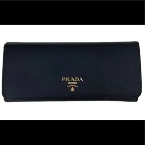 🌼Authentic PRADA 1M1132 Saffiano Metal purse🌼